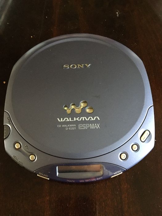 CD плеер Sony Walkman D-E221: 30 000 тг. - Книги / журналы Рудный на Olx