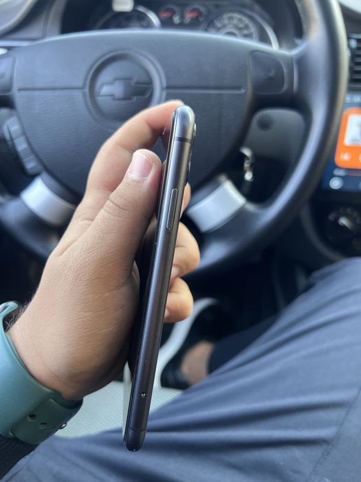 IPhone 11 64Gb black ideal