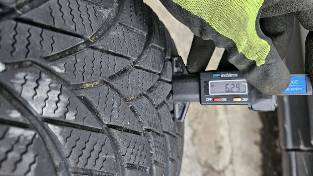 2бр гуми 205 60 16 ласа