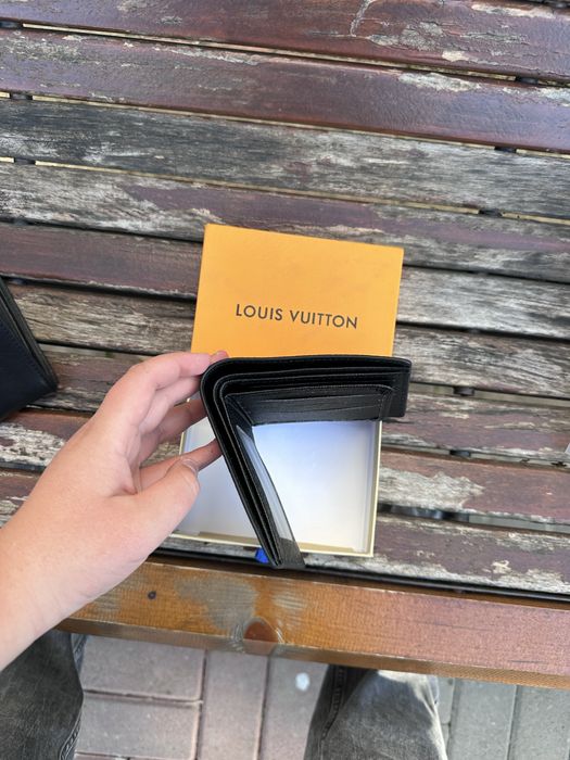 Vand portofel vuitton