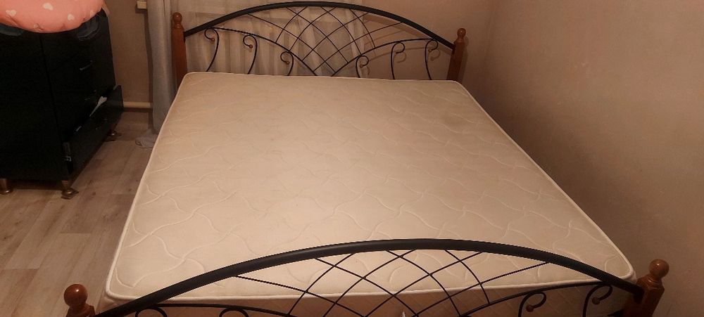 Кровать двуспалнный