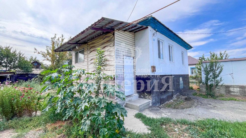 Дом не далеко от центра Юлия Империя