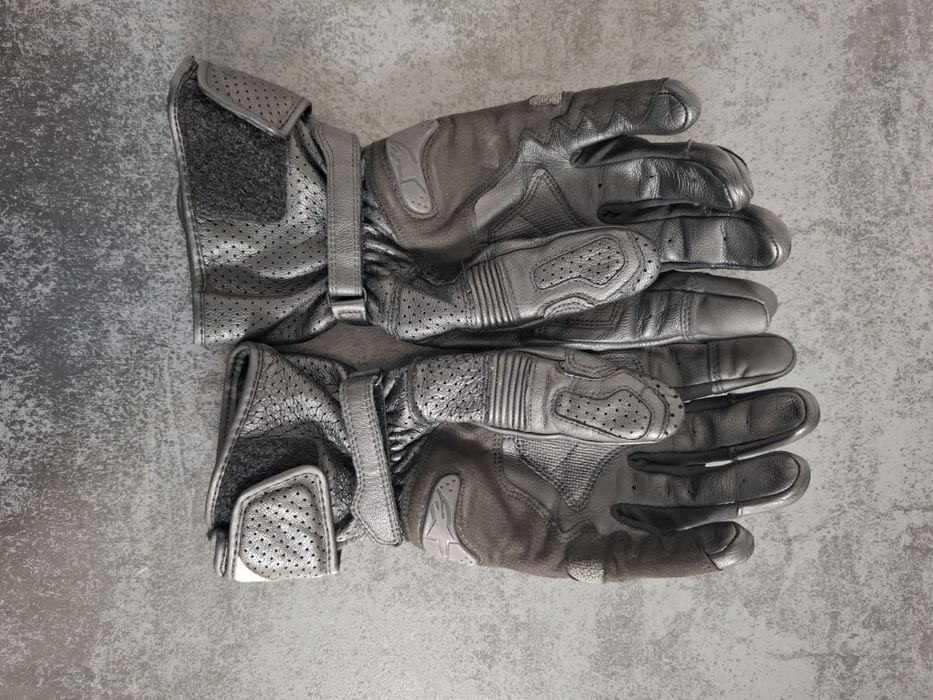 Vând mănuși moto din piele Alpinestars SP-1 v2, mărimea L.