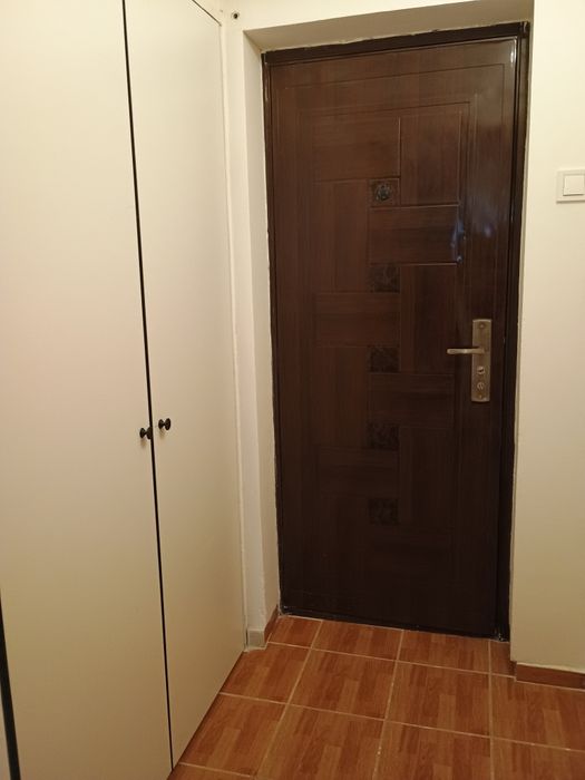 Inchiriez garsoniera