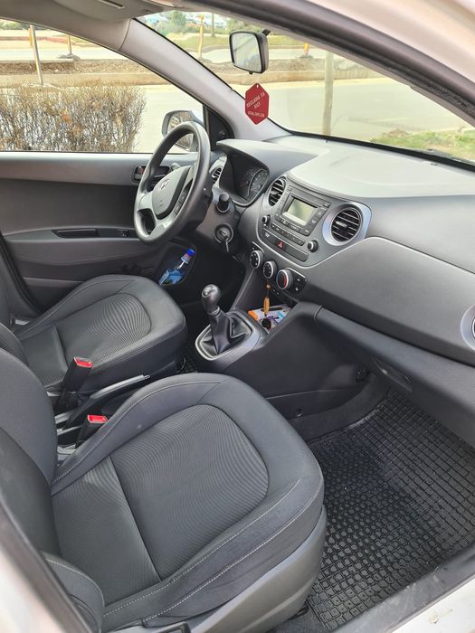 Vând Hyundai I10