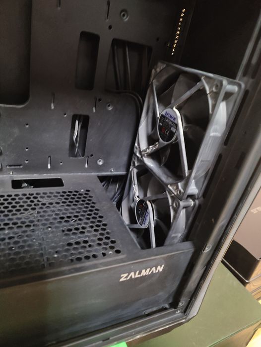 Корпус Zalman Z1 Iceberg