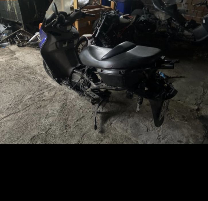 Suzuki burgman 125 на части