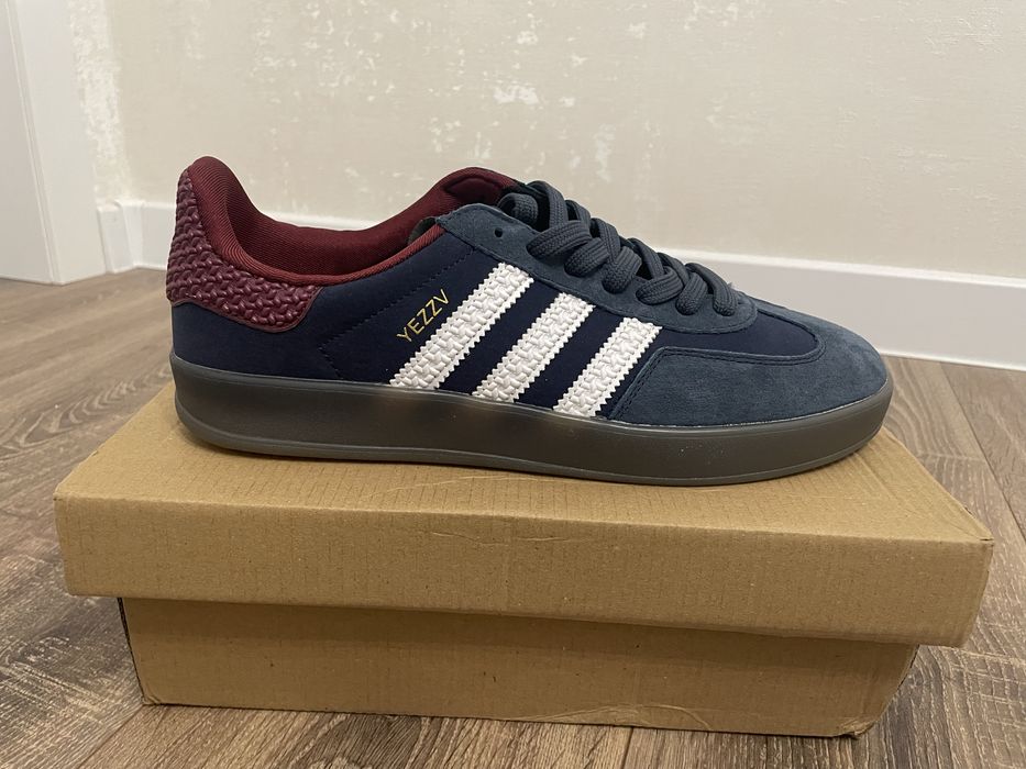 Кроссовки Adidas