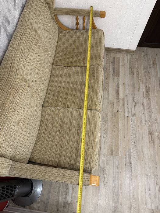 Диван- легло. бежев