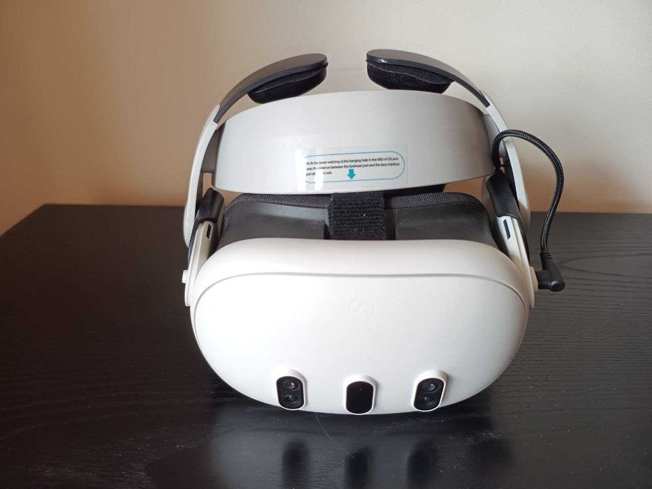 Meta Quest 3 128GB + BOBOVR M3 Pro – като ново