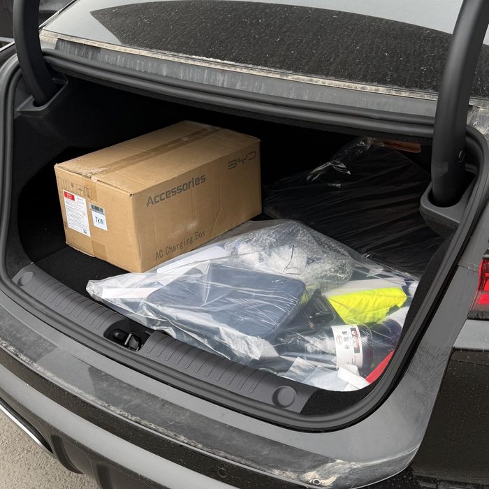 BYD Han L (701 km 1 pozitsiya)