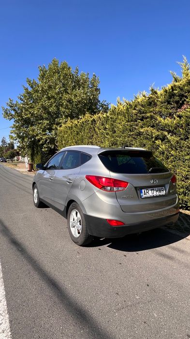 HYUNDAI ix35 2010 — imagine 2
