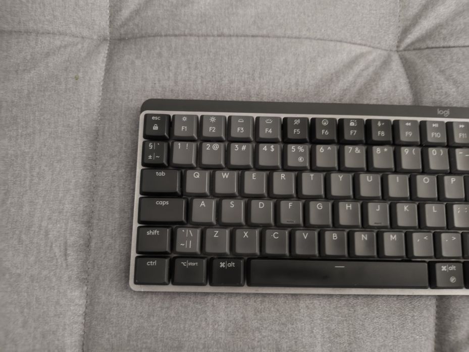 Logitech MX Mechanical Tactile – tastatură wireless full size, iluminată
