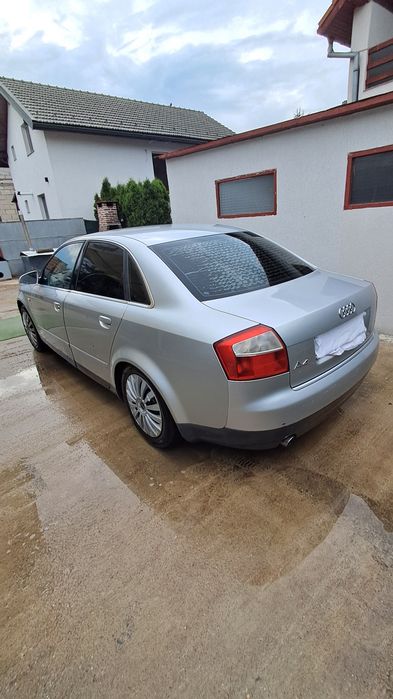 Vând Audi A4. 2004