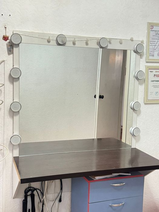 Туалетный столик