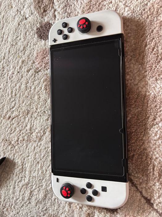 Продам Nintendo switch oled