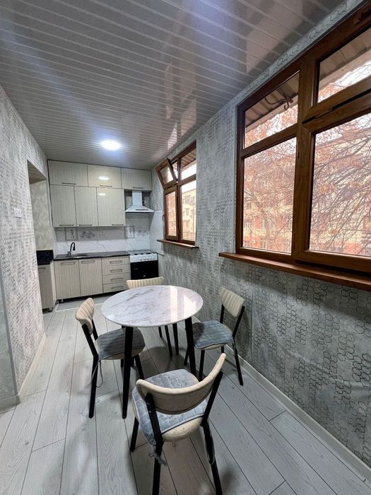 Chilonzor 8-kvartal Parus makro orqasi