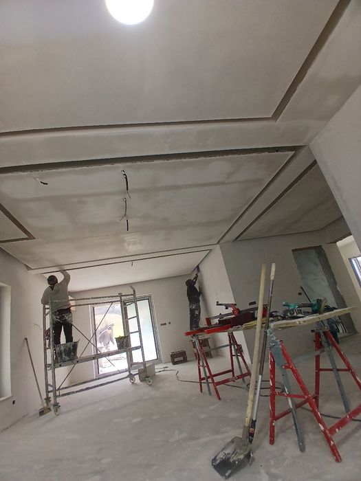 Executam lucrări de construcții