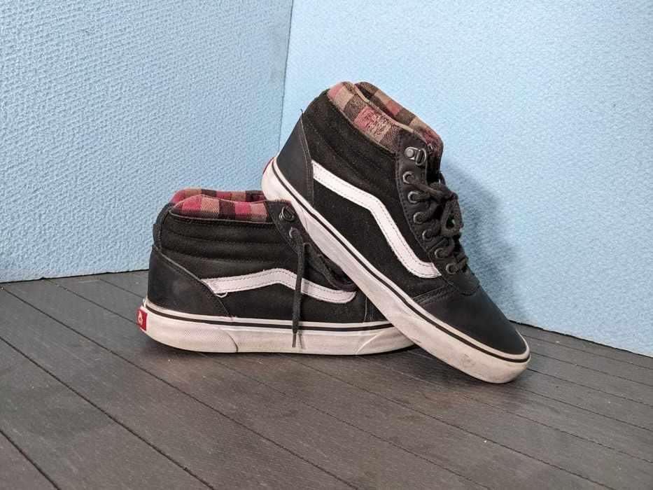 VANS ward hi mte high