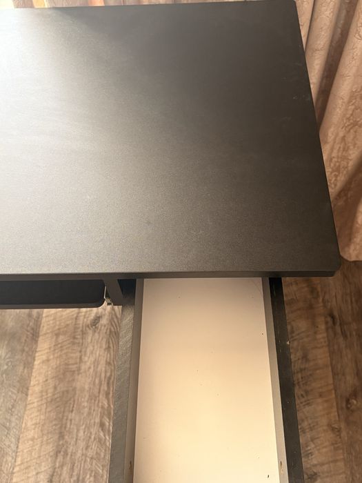 Бюро+етажерка(стилаж)+стойка за лаптоп