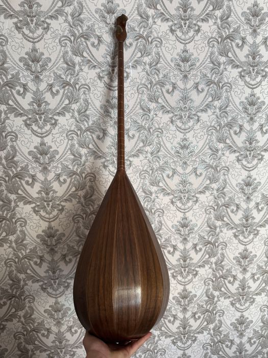 Домбыра профессиональная