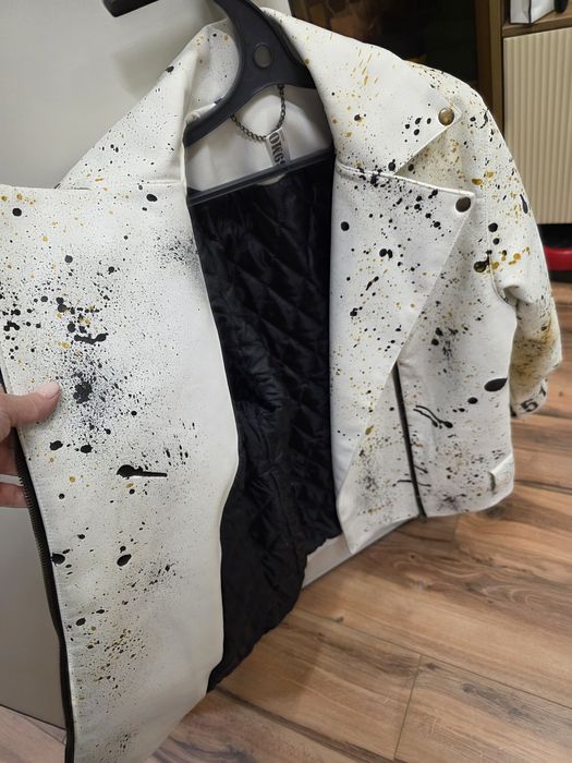 Продам куртку размер L, M