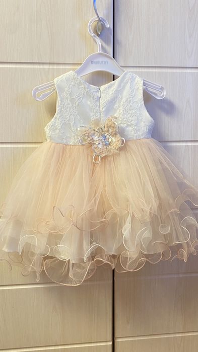 Продам платье на годик