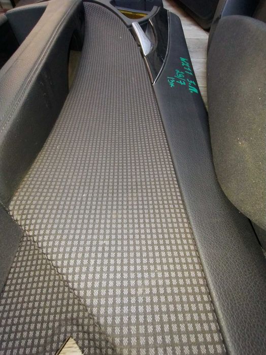 Дверные карты на Мерседес 211