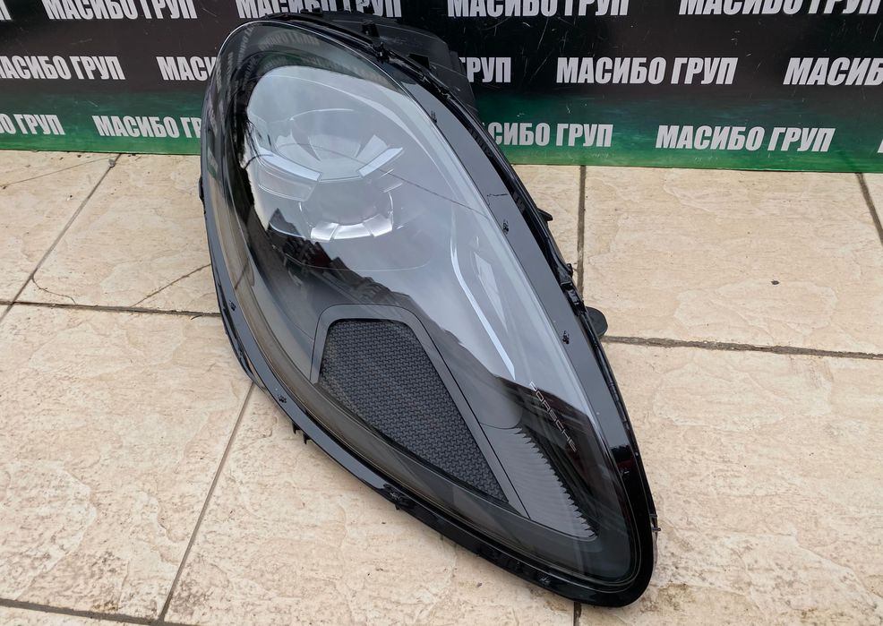 Фар far десен Shadow Black фарове Matrix за Порше Макан Porsche Macan