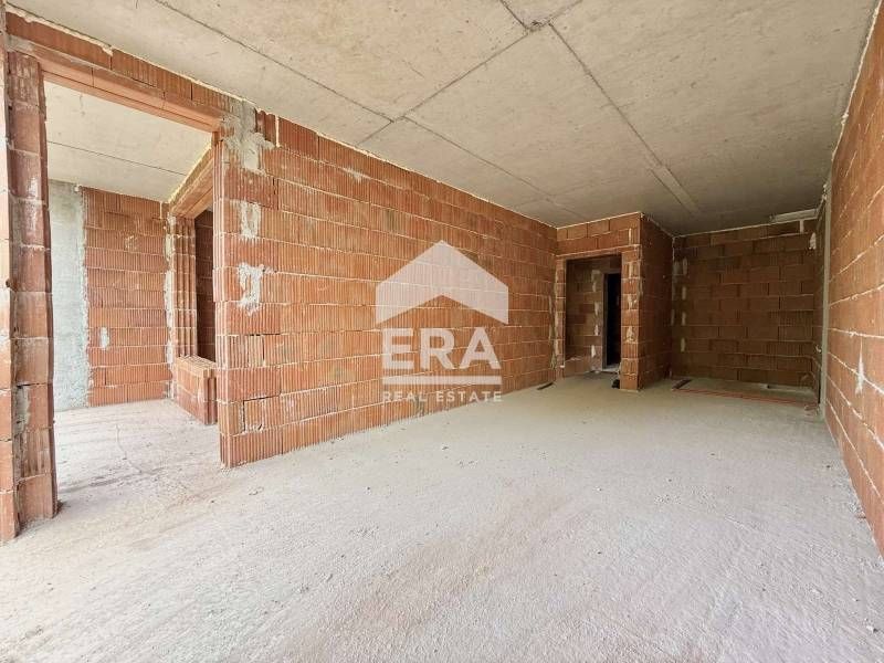 Двустаен апартамент със зелени гледки в ж.к. Малинова Долина