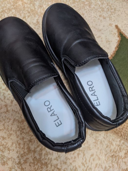 Tufli yangi sotiladi