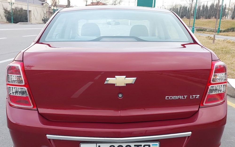 Автомобиль Cobalt