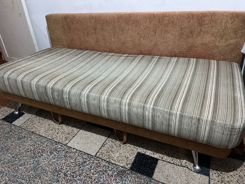 Продам диван-тахта