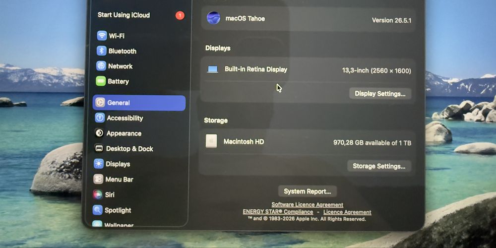 Laptop Apple Macbook pro 13.3 inch 2021 procesor i7 16Gb ram 1TB memorie