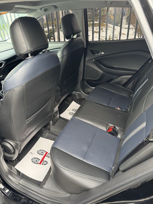 Tracker 2 premier rodnoy