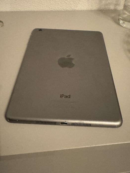 Apple ipad mini A1432