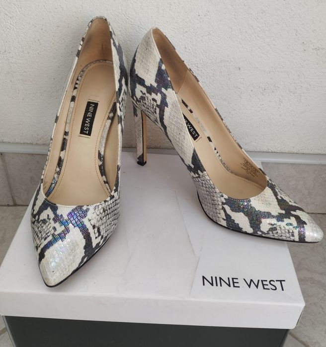 Pantofi varf ascuțit Nine West