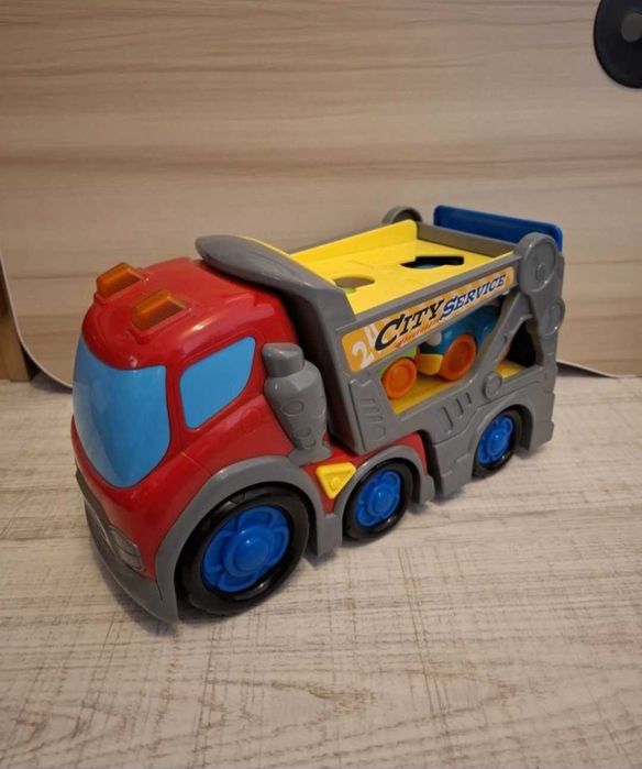 Mașinuță cu sunete și lumini