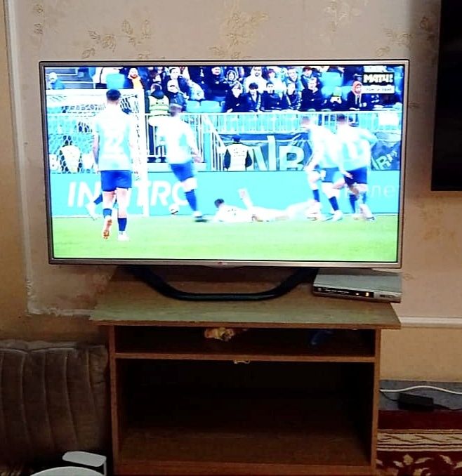 Продам телевизор LG