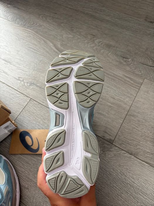 Adidasi asics gel