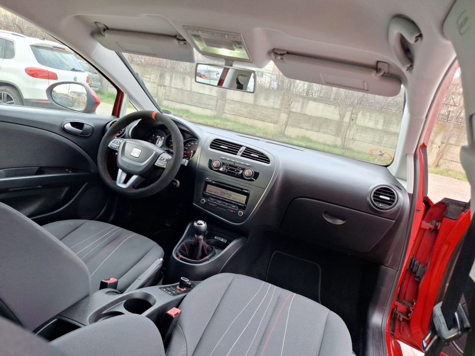 Seat Leon > 2013 > 1.6 TDI > Inmatr. Ro > Proprietar >