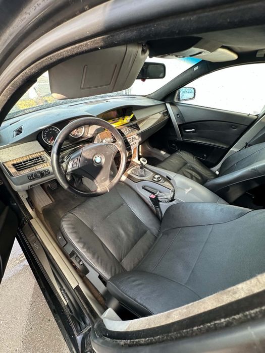 Vând bmw  1000€ merge bine