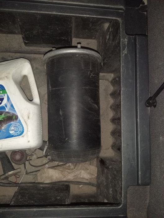 Продам подушку на DAF