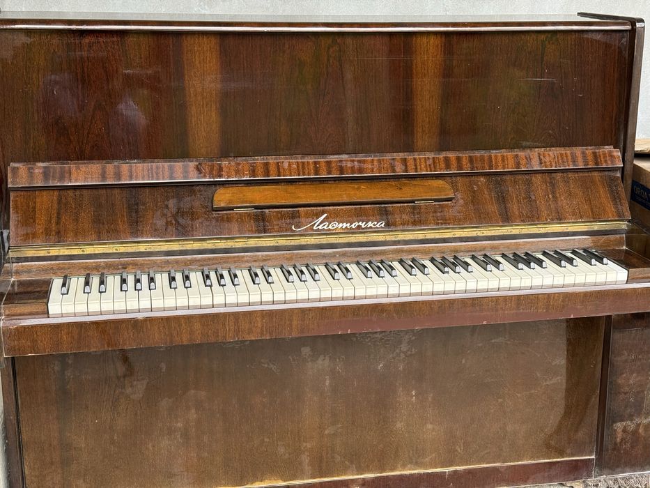 Фортопиано Ласточка