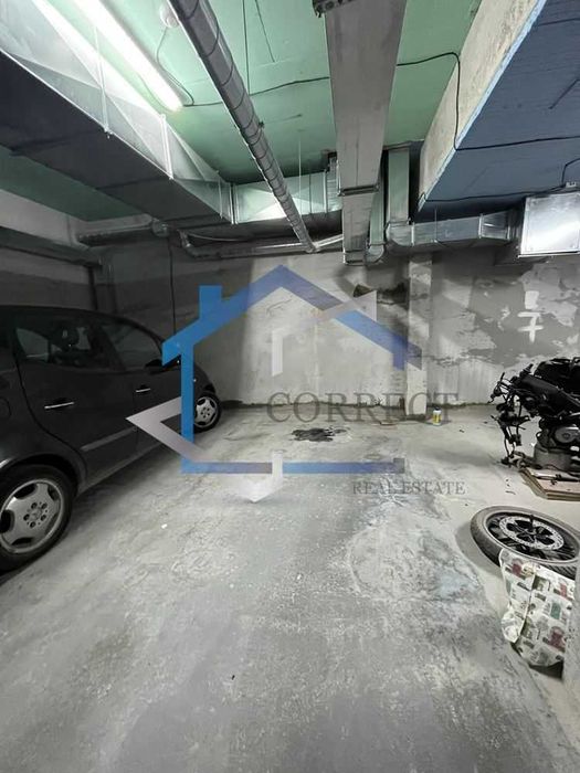 Дава се под наем Тристаен апартамент в Варна, Колхозен пазар - 110 кв.м за 561 € - Снимка #11