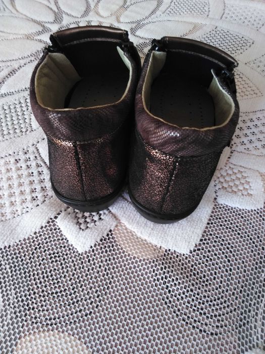 Нови дамски обувки номер 39 - 30 лв