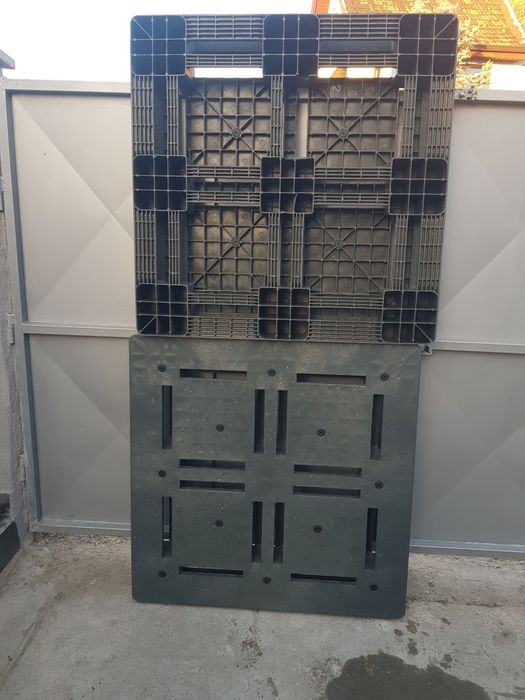 Paleti plastic 50 lei buc
