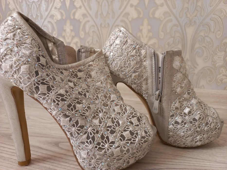 Вечерние туфли размер 38