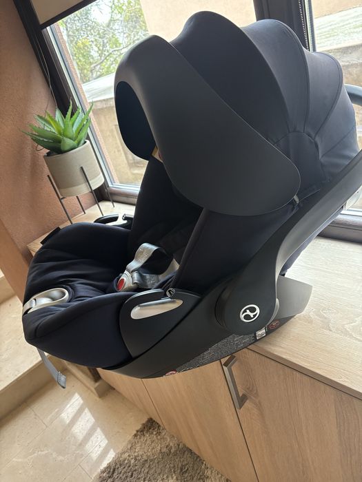 Столче за кола Cybex platinum Cloud Q