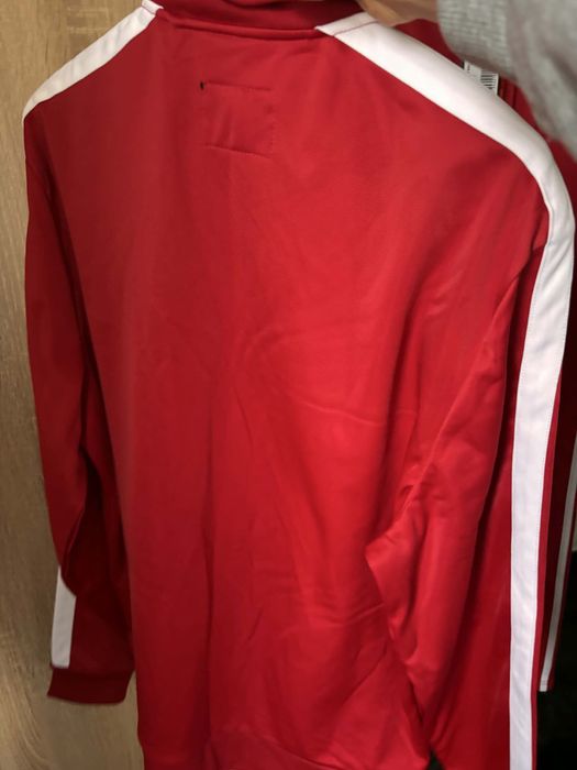 Нов комплект анцунг Guess